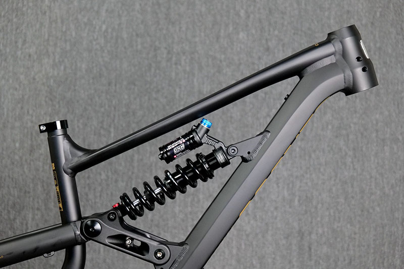 Bicicleta de Enduro con Cuadro - Mountain Biking Uk reseña y precio